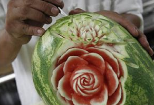 Playing with Food: South Toledoan is a master of garnish art