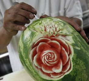 Playing with Food: South Toledoan is a master of garnish art