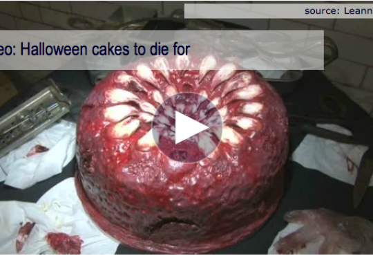 Video: Halloween cakes to die for