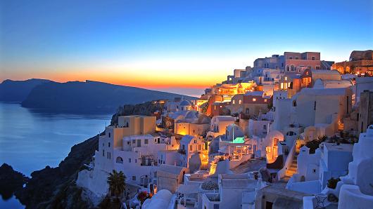 Greek Vacation Anyone? Tourism Set To Boom